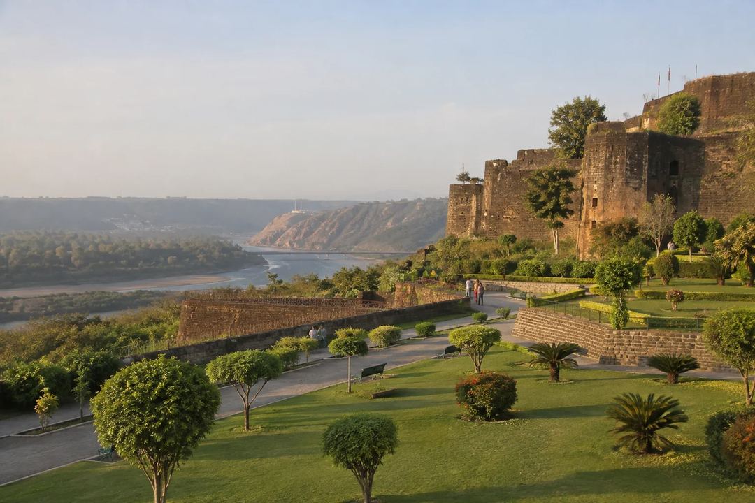 Bahu Fort and the landscaped Bagh-e-Bahu gardens overlooking the Tawi valley in Jammu.